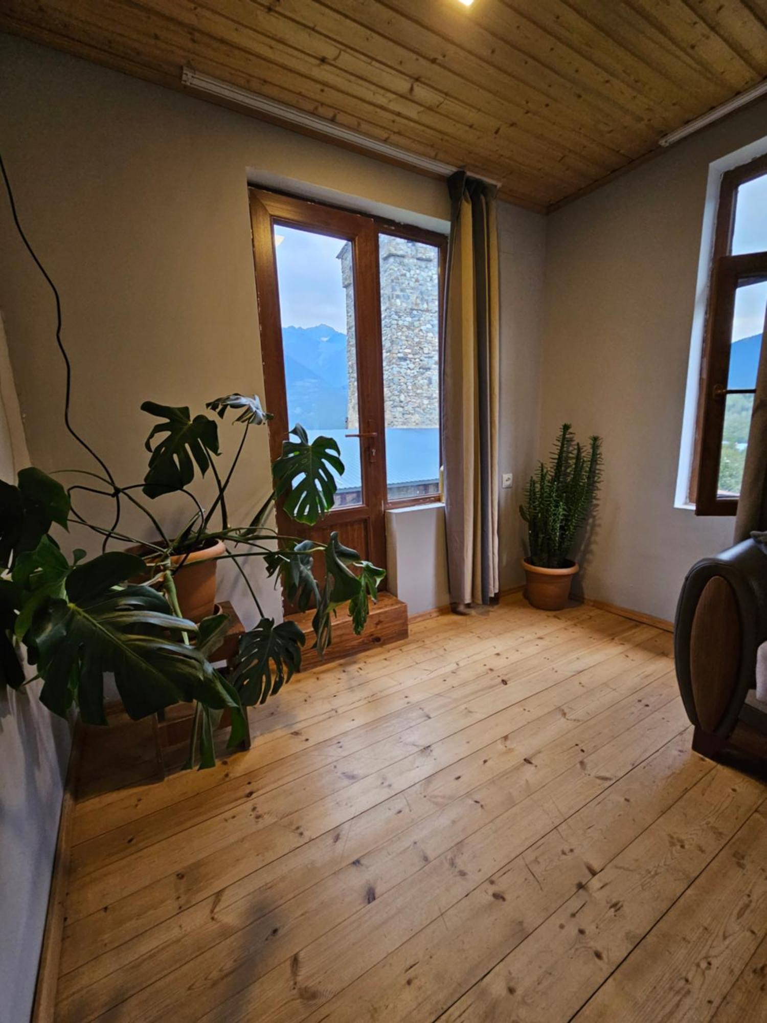 Guest House Goshtela Μέστια Εξωτερικό φωτογραφία